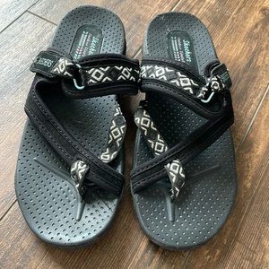 Sketchers Flip Flops